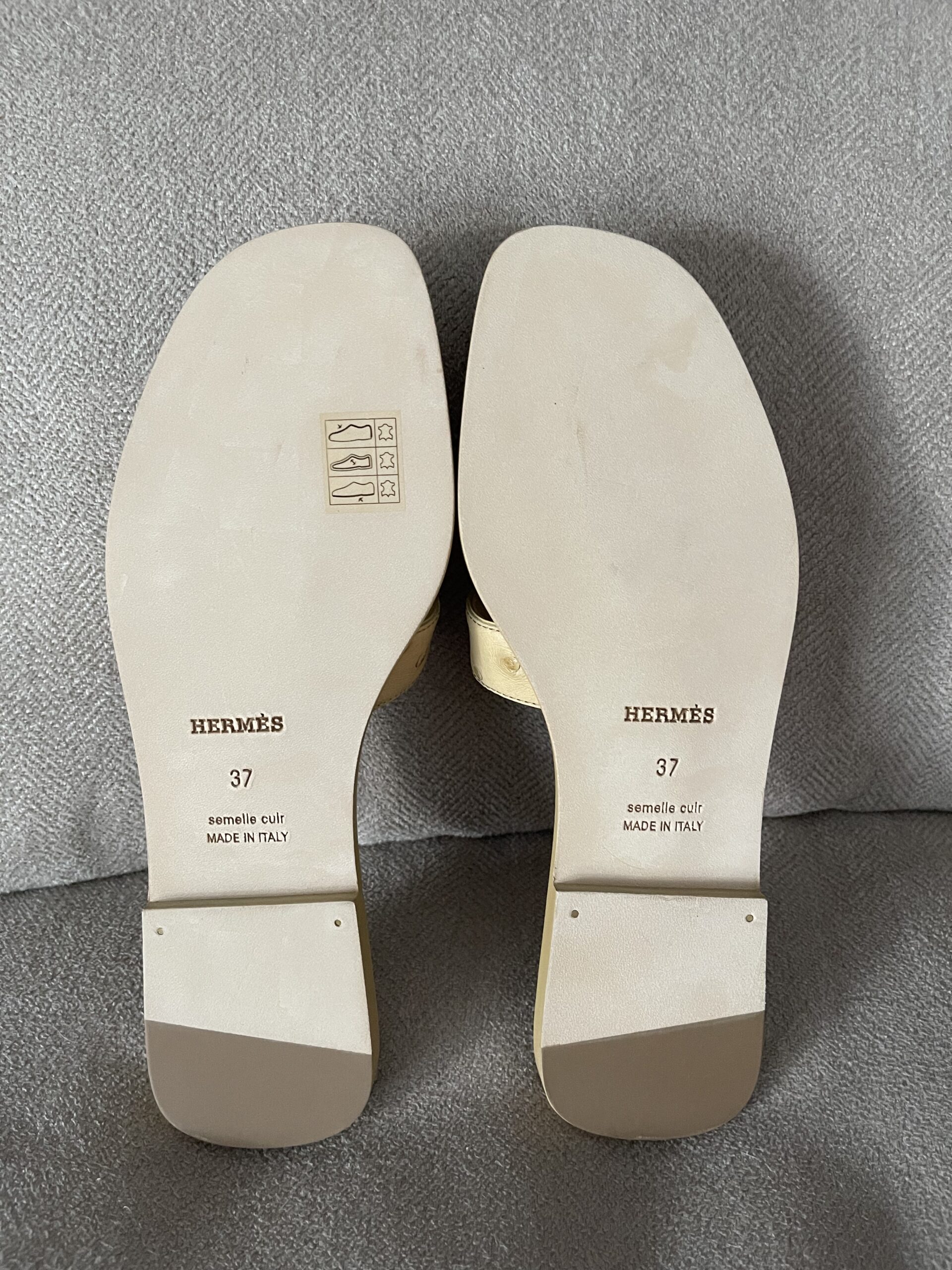 Hermes Oran Sandals Beige Crin Ostrich 37 – Madison Avenue Couture
