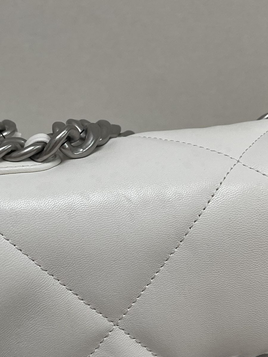 Chanel 19 White Lambskin Small Flap Bag - Image 14