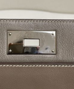 Alternative view of Hermes Toolbox 26 Etoupe Swift