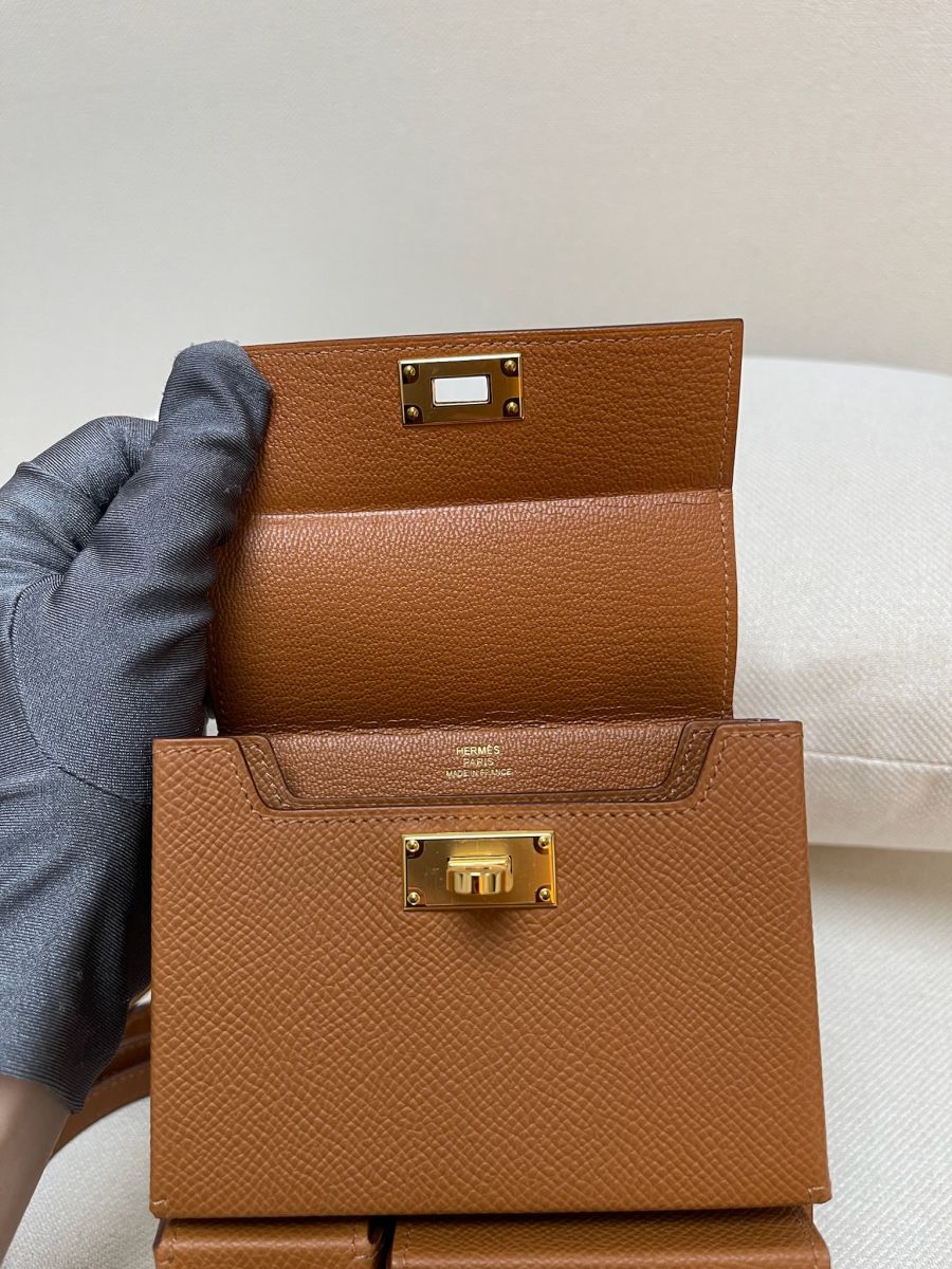 Hermes Kelly Multipocket To Go Pouch Gold Epsom - Image 5