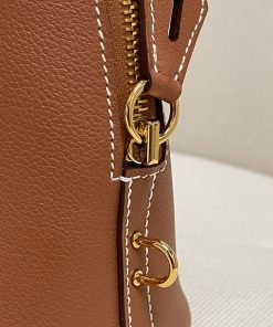 Alternative view of Hermes Bolide 25 Gold & Anemone Evercolor